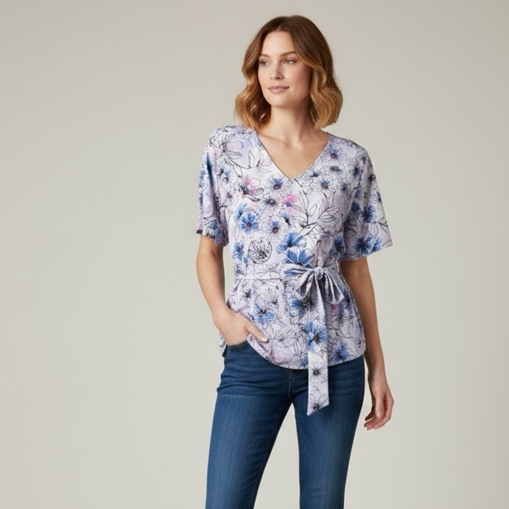 Ricki's Floral V-Neck Top | Size Large